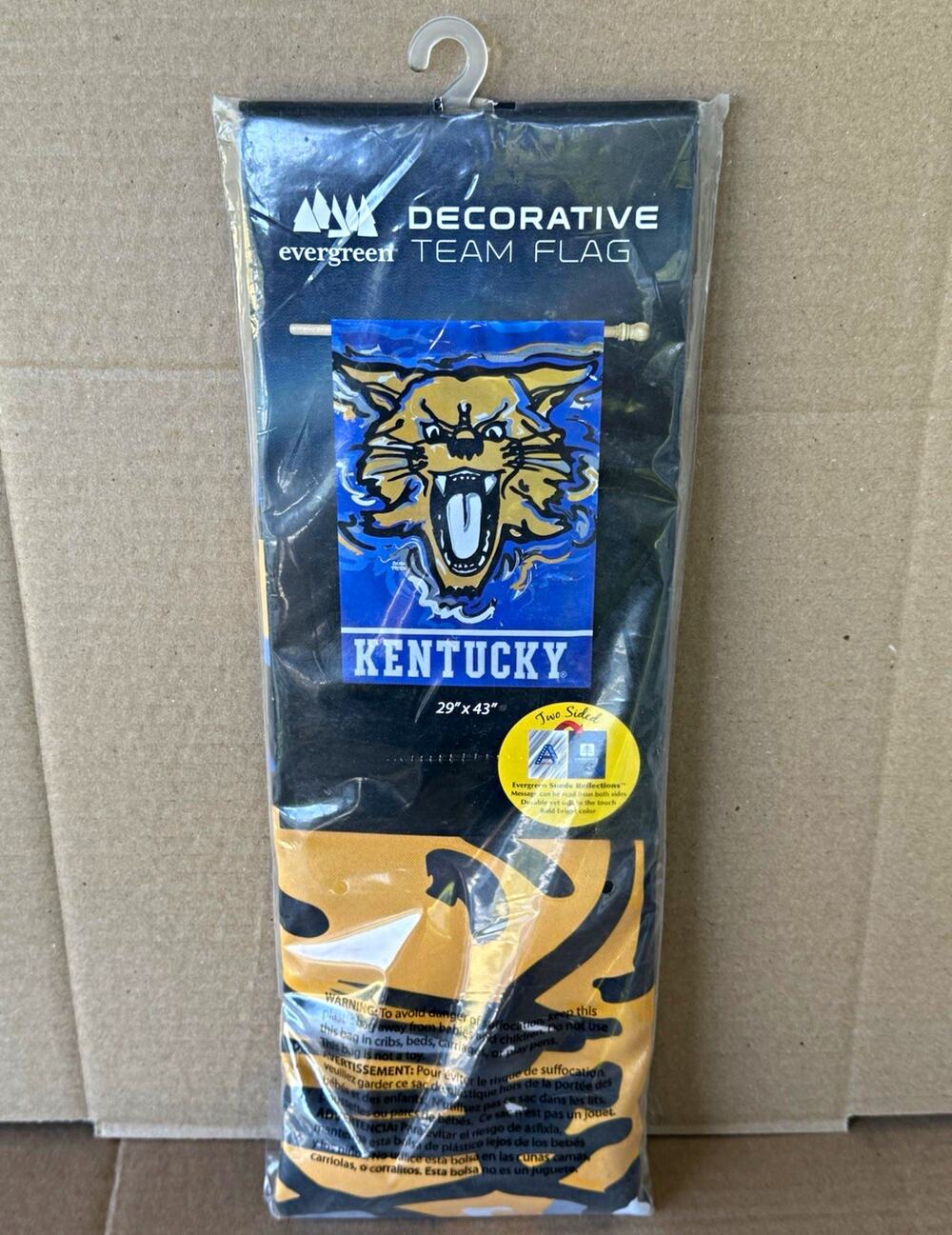 Evergreen Kentucky Wildcats NCAA Decorative Team Flag 29" x 43" Blue